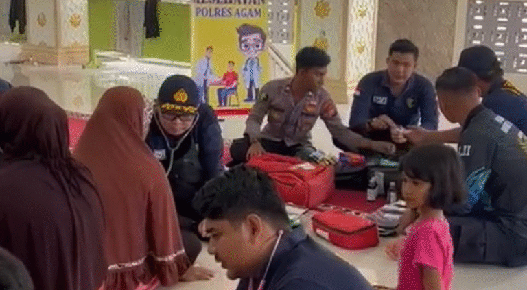 Polri Gelar Bakti Kesehatan di Sumbar untuk 222 Orang