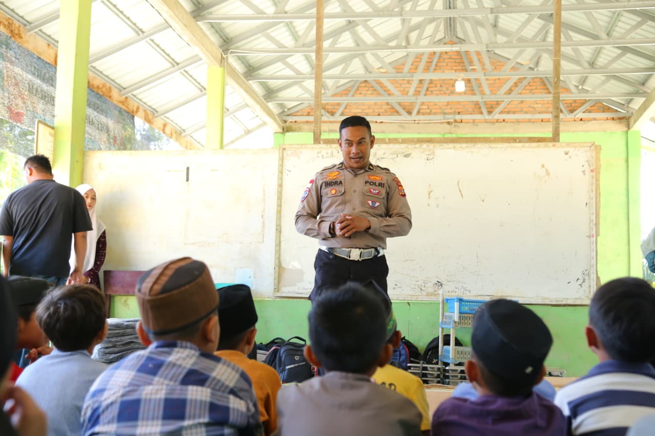 Dari Kepedulian untuk Masa Depan: Polri–Universitas Jambi Bantu Pelajar Aceh Tamiang
