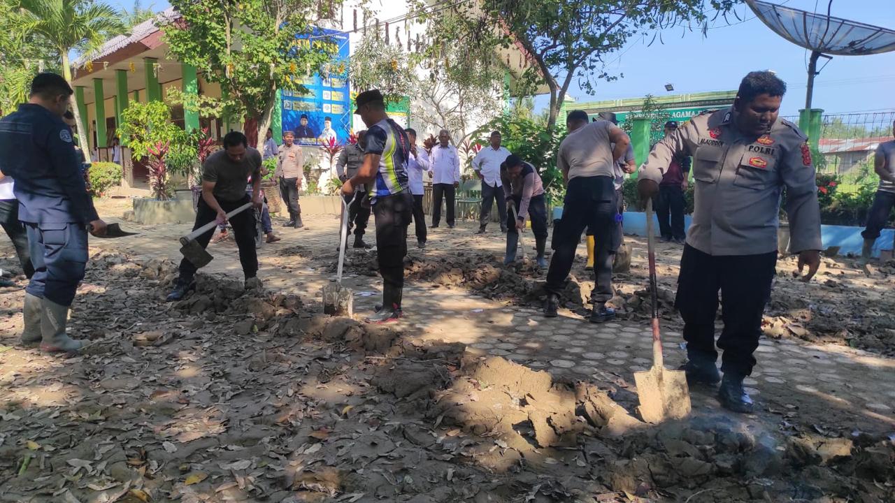 Polri Hadir, Rakyat Bangkit Percepat Pemulihan Pascabanjir Bandang di Bireueun Aceh.