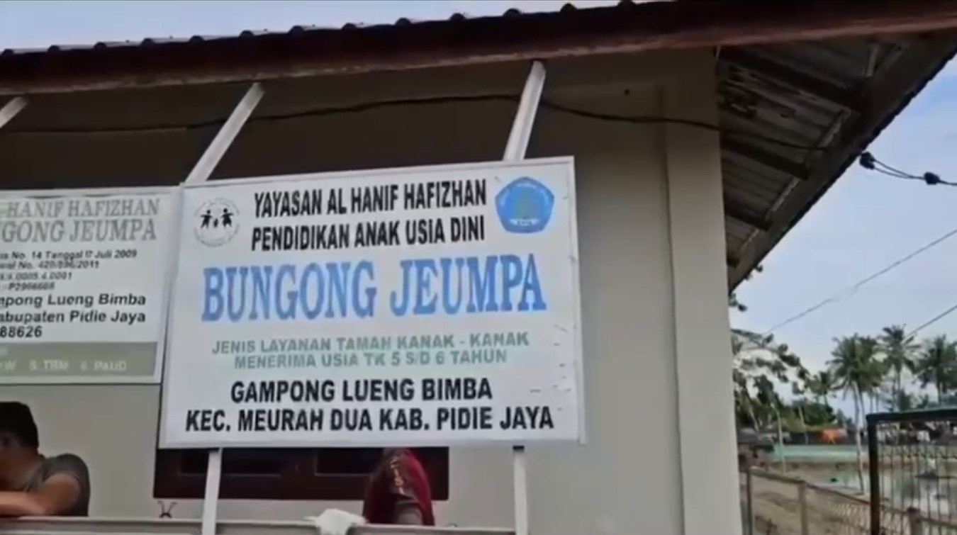 Polres Pidie Jaya Bersama Warga Gotong Royong Percepat Pemulihan Pascabanjir