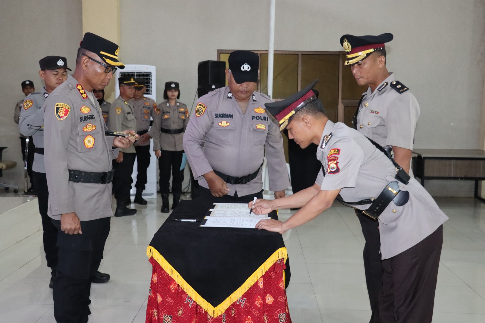 Polresta Bengkulu Gelar Upacara Serah Terima Jabatan Kabag SDM Polresta Bengkulu