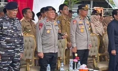 Dukung Program TMMD Ke-127, Batalyon A Pelopor Brimob Polda Bengkulu Ikut Upacara di SMAN 03 Curup Utara