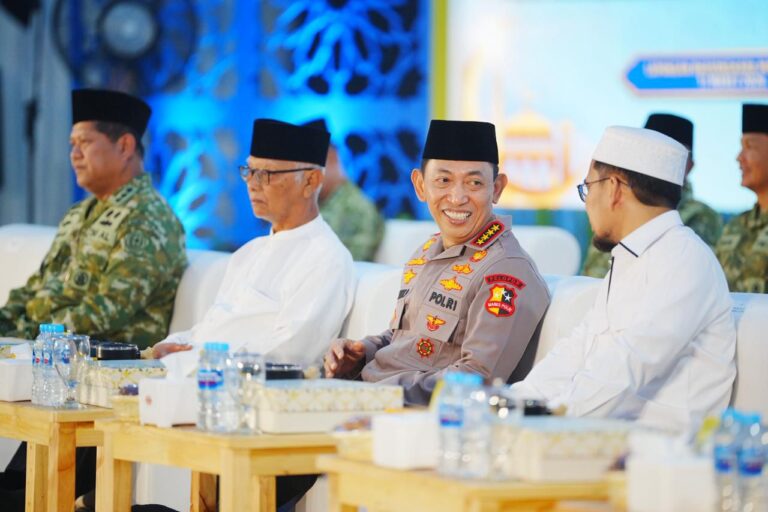 Buka Puasa Bersama TNI-Polri, Kapolri Tegaskan Sukseskan Program Presiden