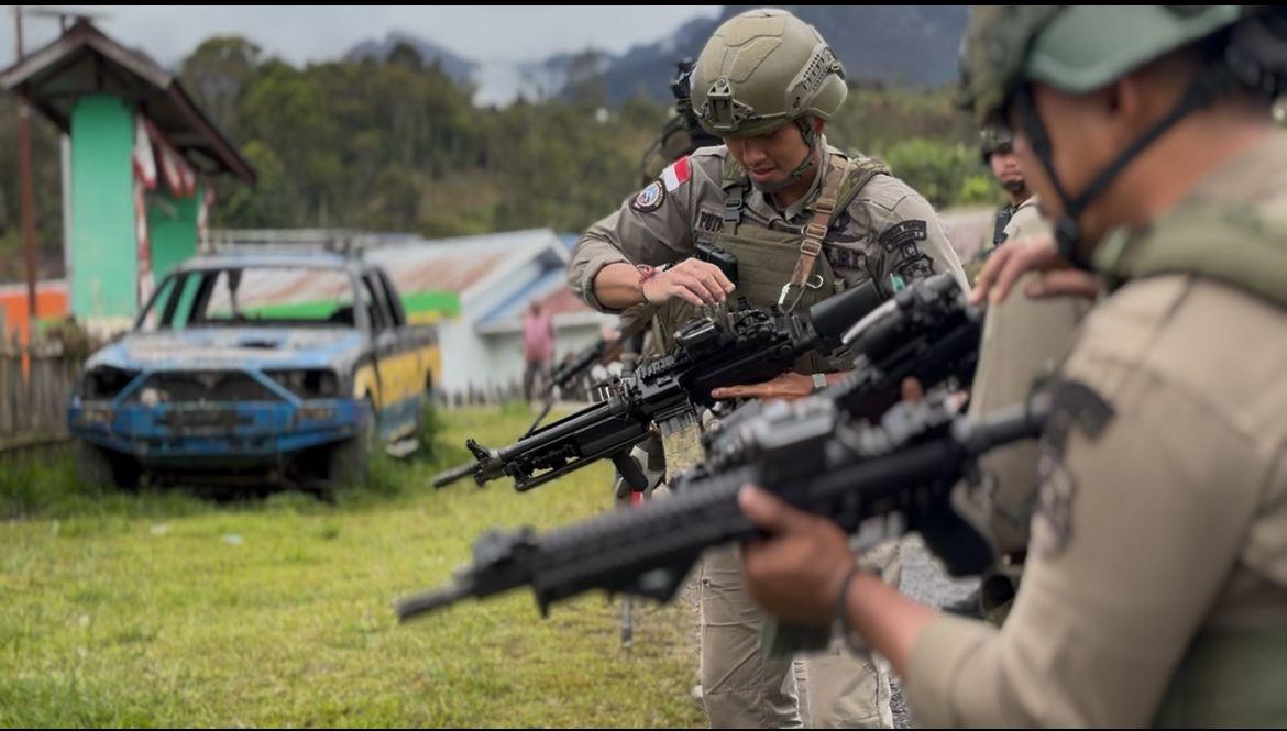 Pengamanan Satgas Damai Cartenz Hadirkan Rasa Aman Saat Ibadah Prapaskah di Sinak