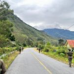 Patroli Humanis di Puncak Jaya : Satgas Damai Cartenz Bangun Kepercayaan Warga dari Kampung ke Kampung