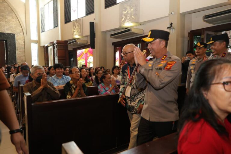 Sapa Jemaat Gereja St. Yoseph, Kapolda Sumsel Ajak Gotong Royong Jaga Kamtibmas Bumi Sriwijaya