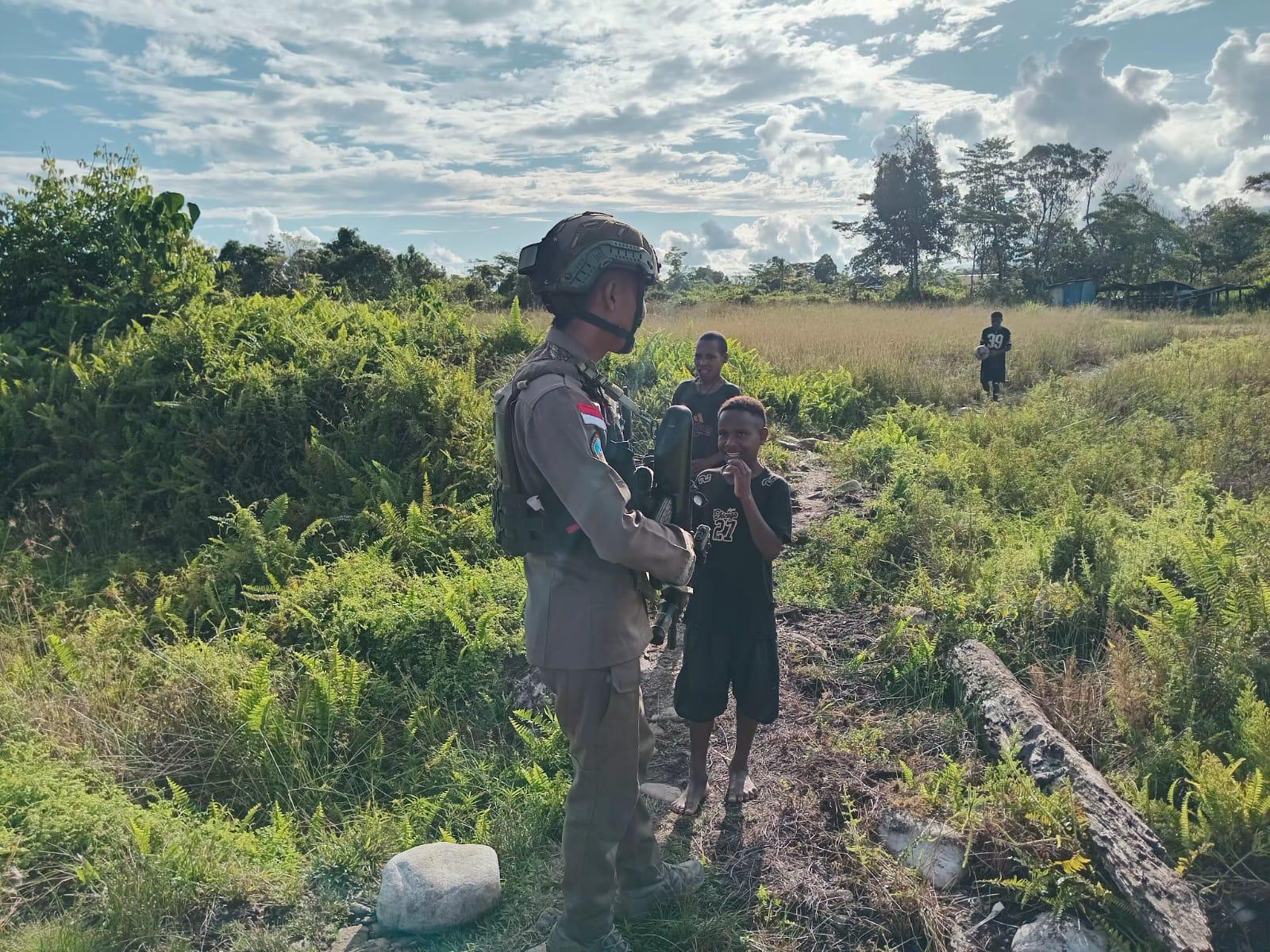 Satgas Operasi Damai Cartenz 2026 Perkuat Keamanan dan Kedekatan Humanis dengan Masyarakat Kenyam